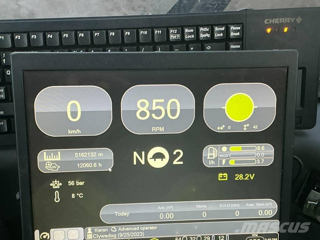 Komatsu 901 TX Harvesteri