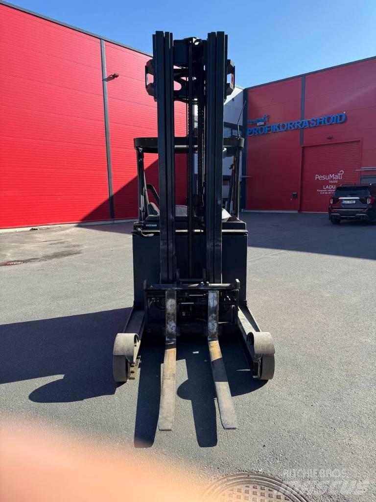 Linde R 25 Lielaugstuma pārvadātājs