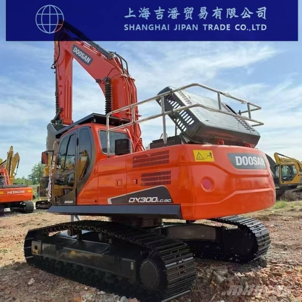 Doosan DX 300 Kāpurķēžu ekskavatori