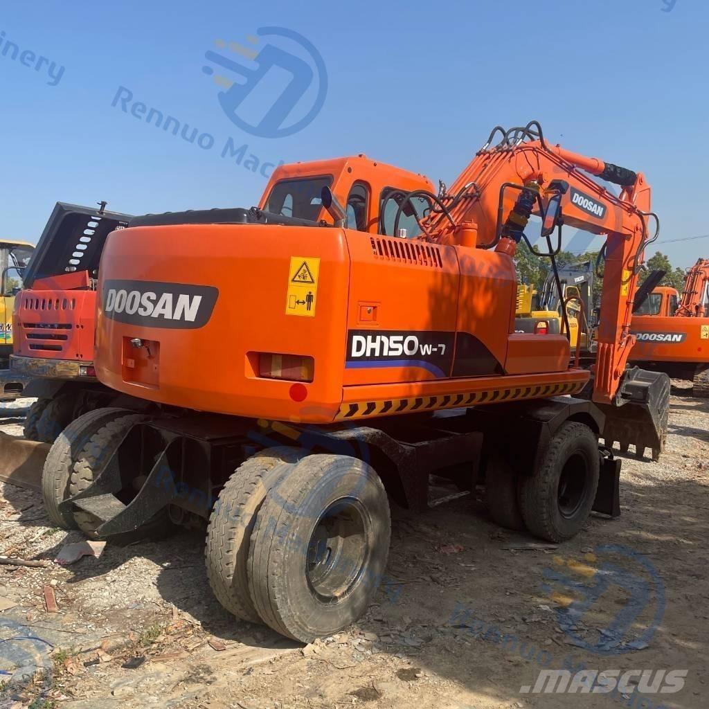 Doosan DH150W-7 Ekskavatori uz riteņiem