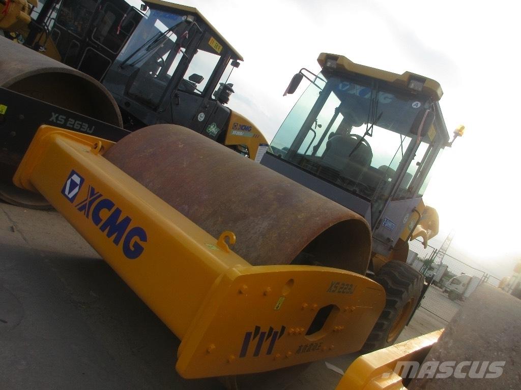 XCMG XS 263 J Vienvalča grunts veltņi