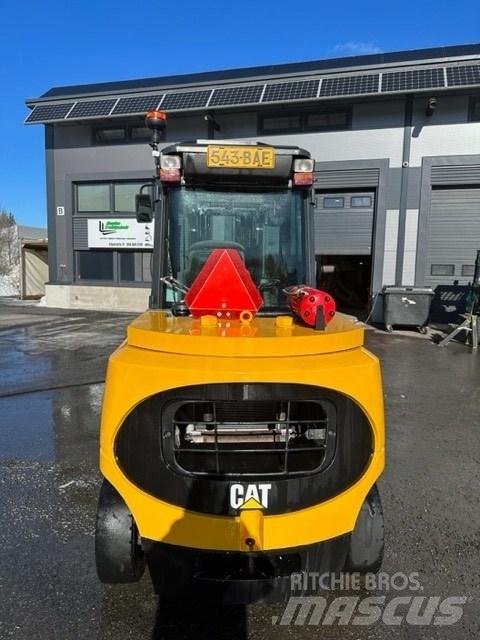 CAT D50K Tehnika ar dīzeļa dzinēju