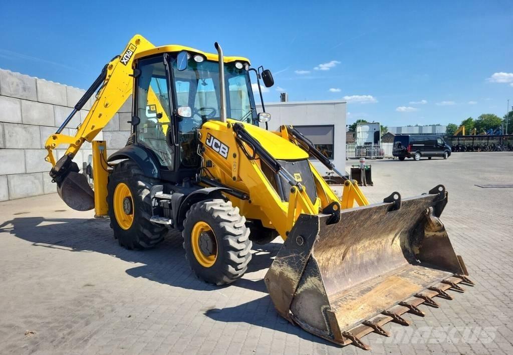 JCB 3CX Ekskavatori-iekrāvēji