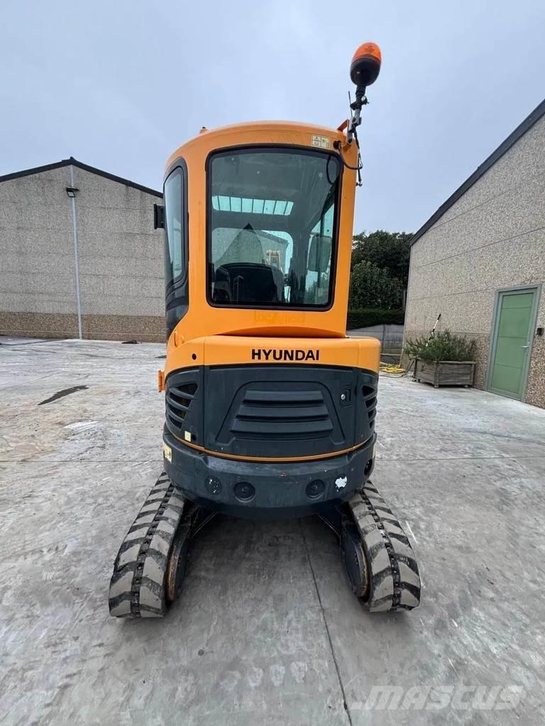 Hyundai R25Z Mini ekskavatori < 7 t