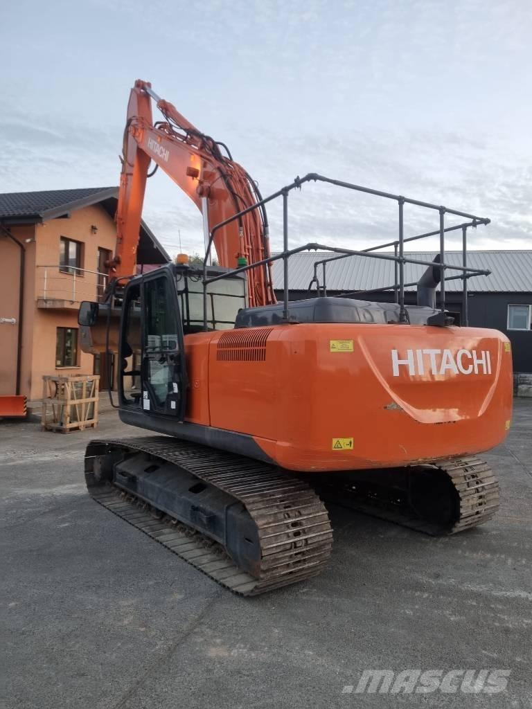 Hitachi 210 Kāpurķēžu ekskavatori