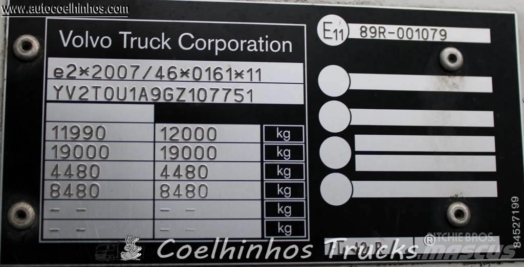 Volvo FL 210 Tents