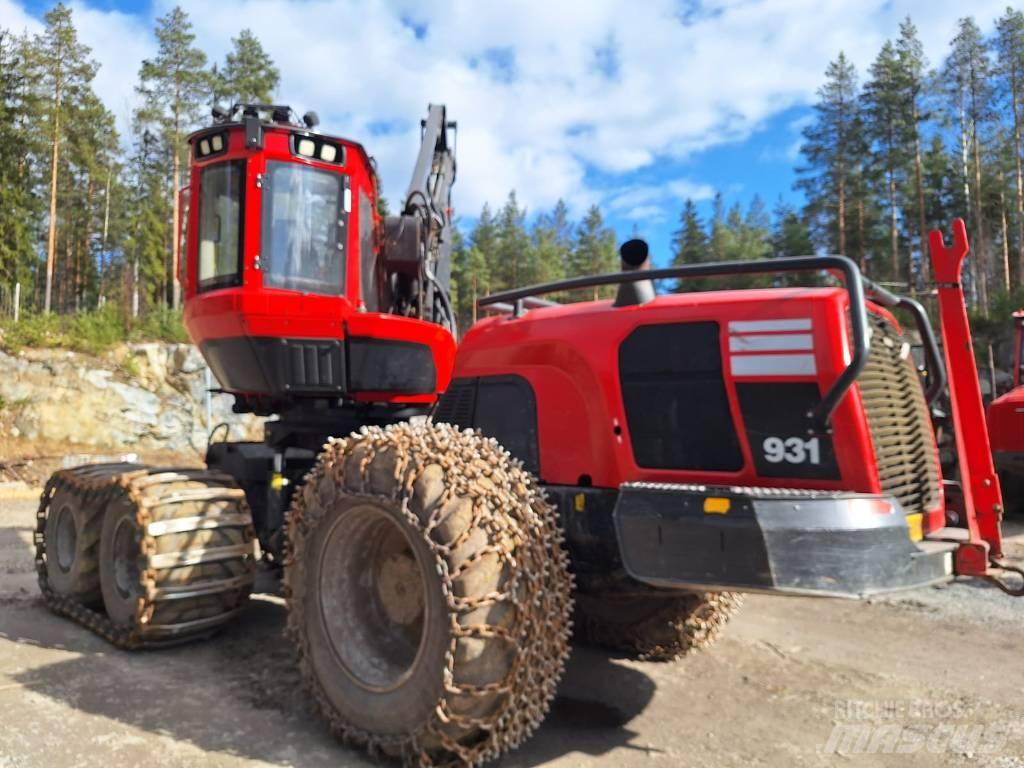Komatsu 931 Harvesteri