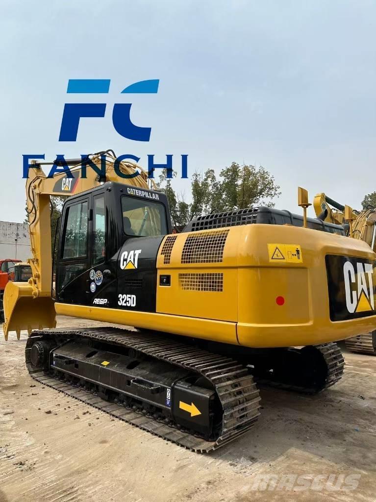 CAT 325 D Kāpurķēžu ekskavatori