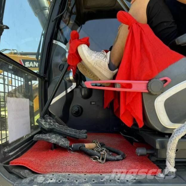 Hyundai R220LC-9S Kāpurķēžu ekskavatori