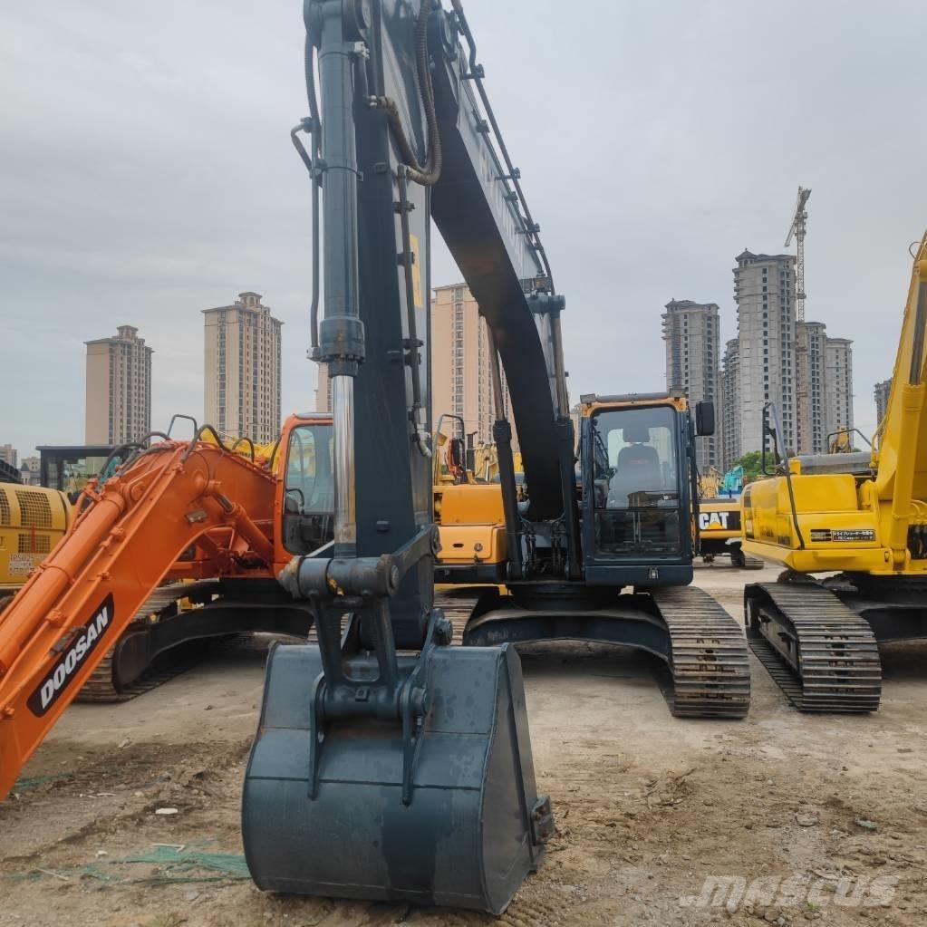 Hyundai R 225LC-9T Kāpurķēžu ekskavatori