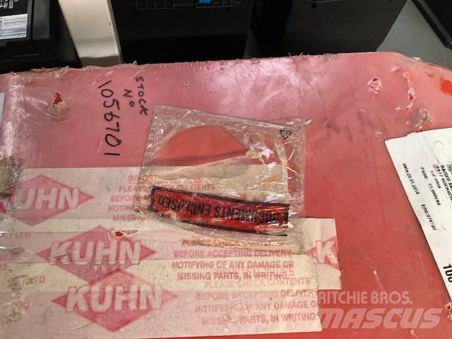 Kuhns Mfg SKID FIT Siena un lopbarības novākšanas mašīnu piederumi