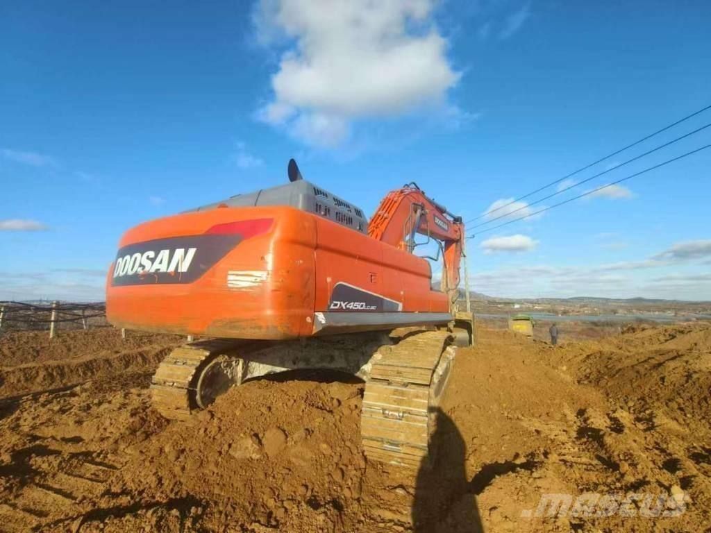 Doosan DX 450 LC-9 Amfībijas tipa ekskavatori