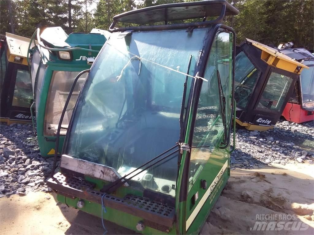 John Deere 1470d Kabīnes un interjers