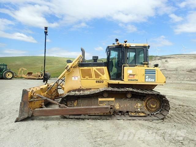 Komatsu D65PX-18 Kāpurķēžu buldozeri
