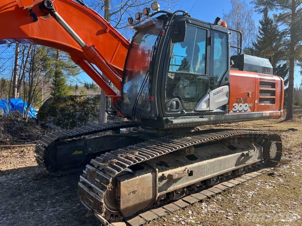 Hitachi ZX 300 LC-6 Kāpurķēžu ekskavatori