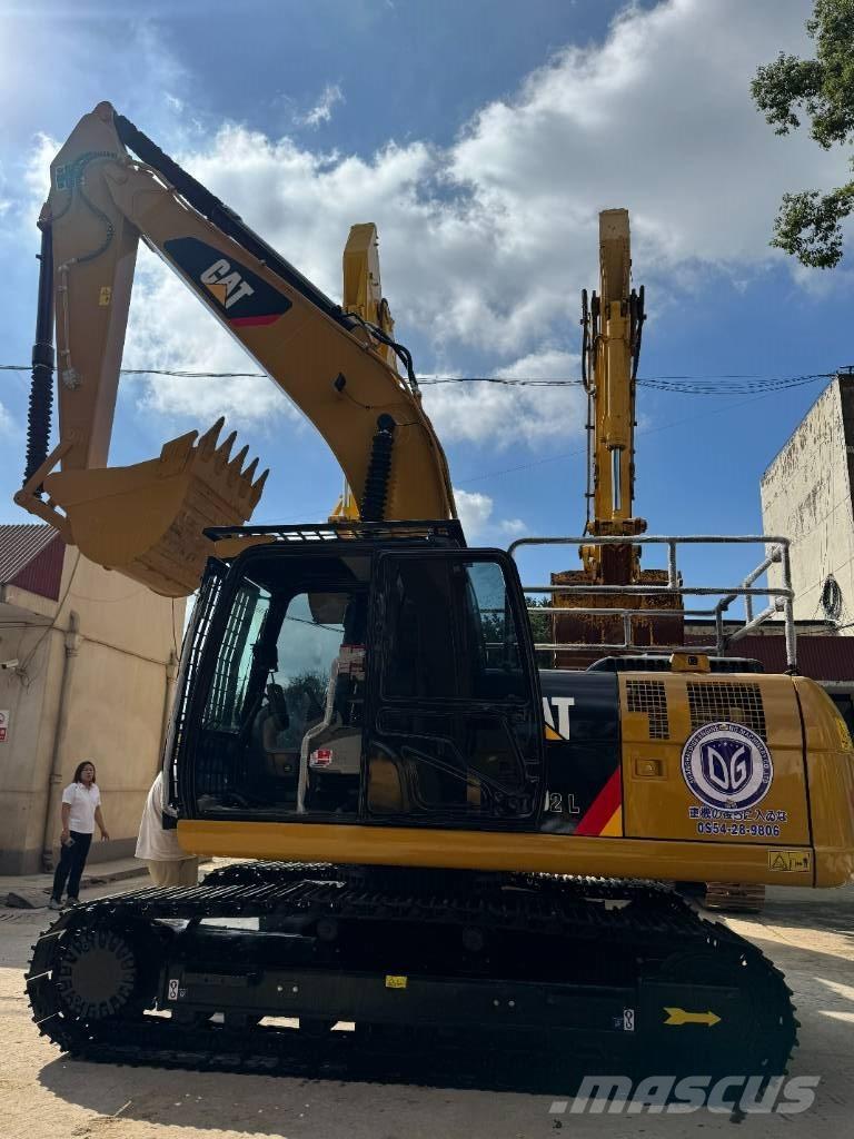 CAT CAT320D Vidēja lieluma ekskavatori 7 t - 12 t