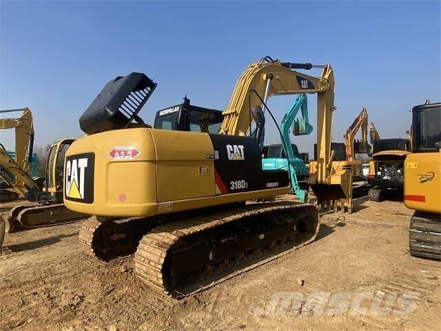 CAT 318D2 Kāpurķēžu ekskavatori