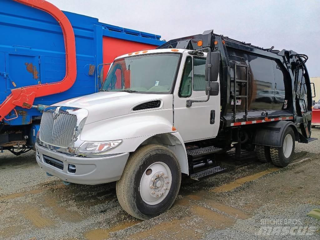 International 4600 Atkritumu izvešanas transports