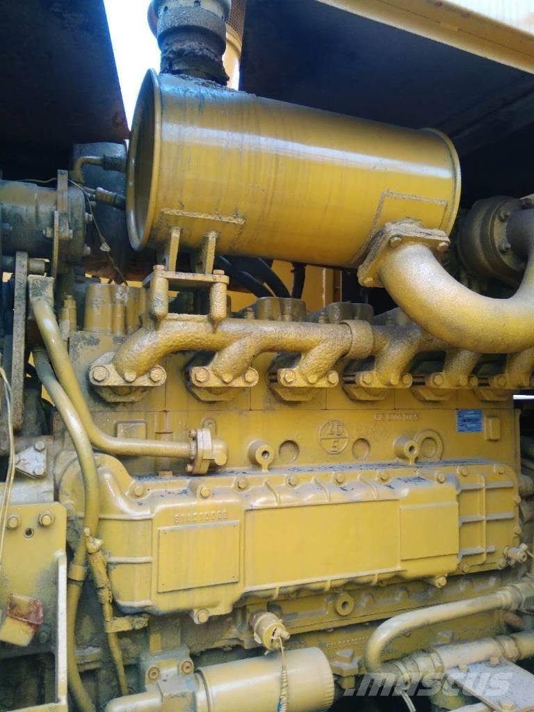 CAT 966 F Iekrāvēji uz riteņiem