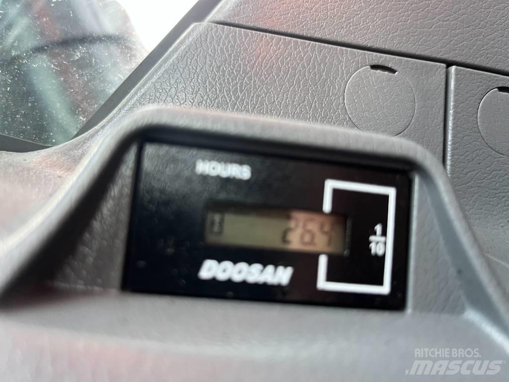 Develon DX 225 LC-7 Kāpurķēžu ekskavatori