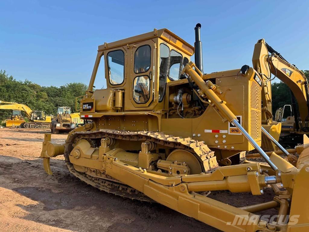 CAT D7G Kāpurķēžu buldozeri