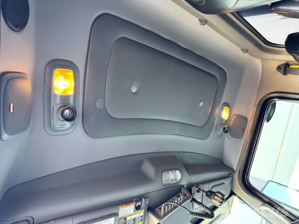 Peterbilt 389 Pašizgāzējs