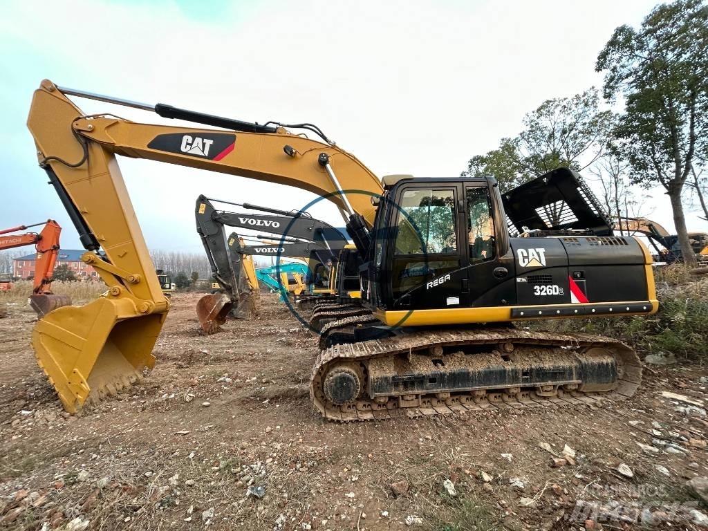 CAT 326D Kāpurķēžu ekskavatori