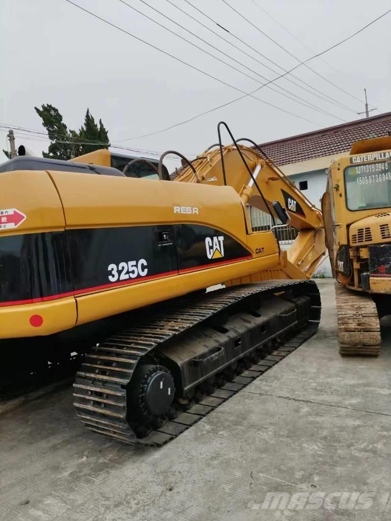 CAT 325 C Kāpurķēžu ekskavatori