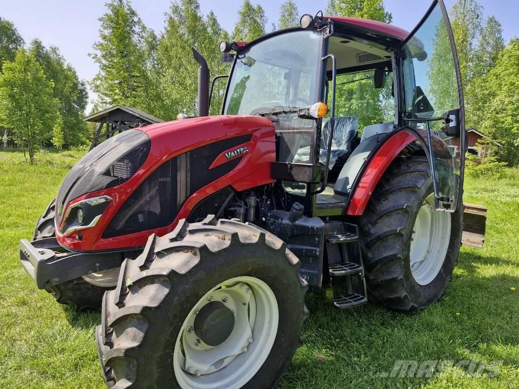 Valtra A 105 Traktori
