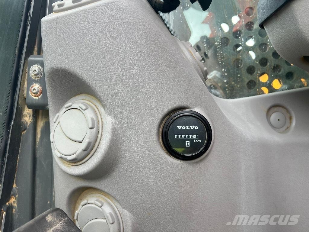 Volvo EC 380 EL HR Demontāžas ekskavators