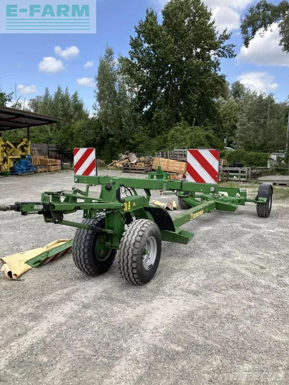 Krone big x 1100 Lopbarības novācēji