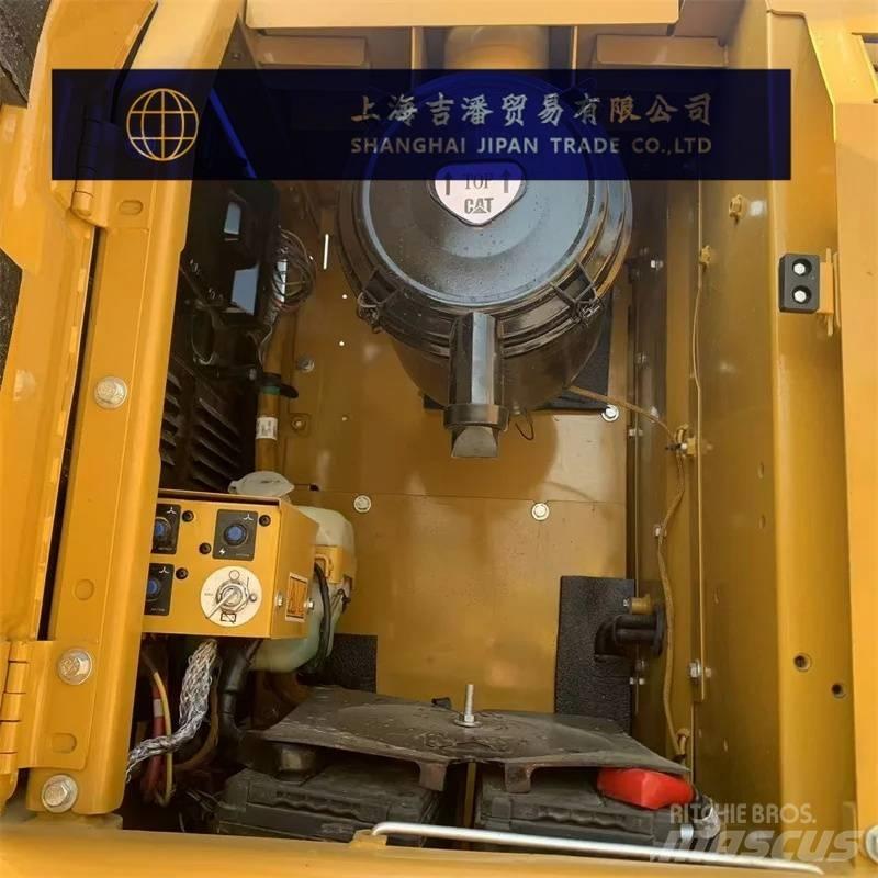 CAT 320 GC Kāpurķēžu ekskavatori