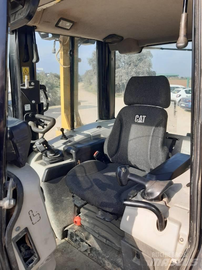 CAT D6N LGP Kāpurķēžu buldozeri