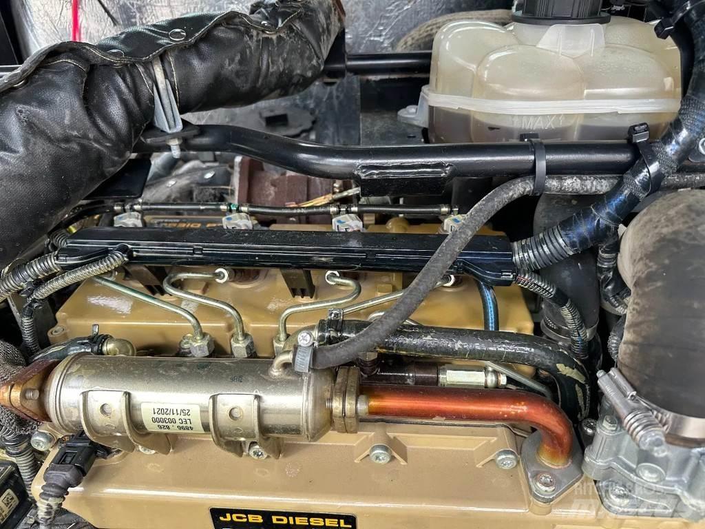 JCB TM220 SV A Teleskopiskie riteņu iekrāvēji