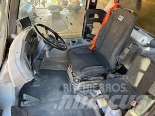 CAT 777F Artikulētie pašizgāzēji