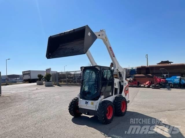 Bobcat S 530 Lietoti riteņu kompaktiekrāvēji