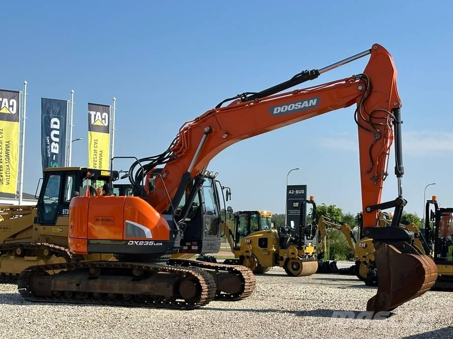 Doosan DX 235 LCR Kāpurķēžu ekskavatori