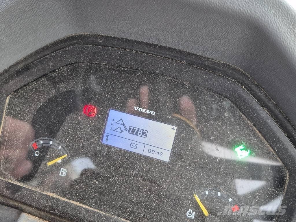 Volvo L 30 G Iekrāvēji uz riteņiem