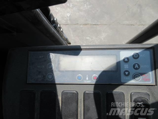 New Holland E 245 Kāpurķēžu ekskavatori