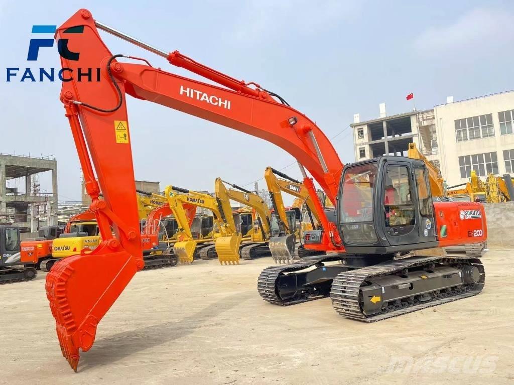 Hitachi EX 200 Kāpurķēžu ekskavatori