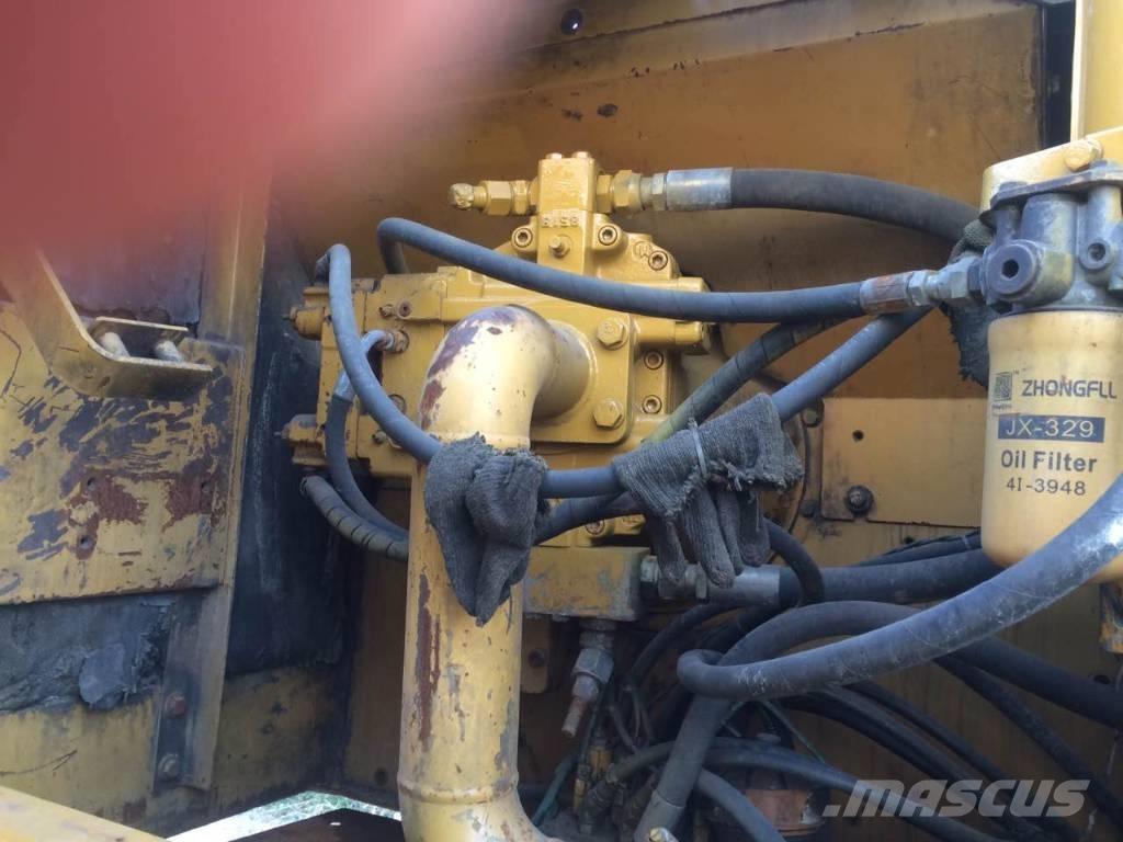 CAT 325 B Kāpurķēžu ekskavatori