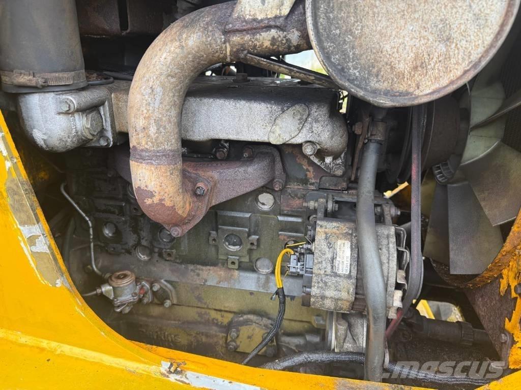 JCB 3 CX SM Ekskavatori-iekrāvēji