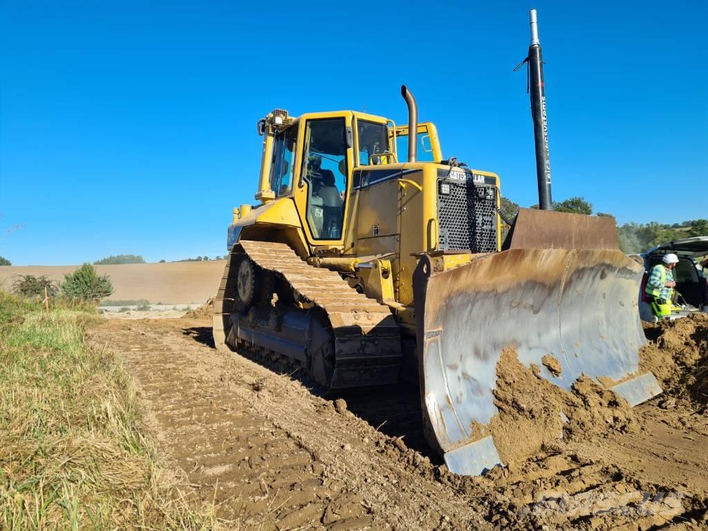 CAT D 6 N XL Kāpurķēžu buldozeri