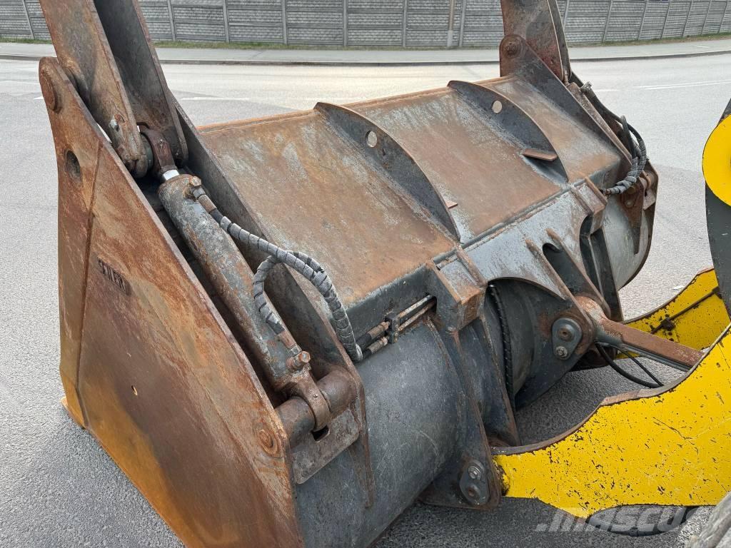 Liebherr L 538 Iekrāvēji uz riteņiem