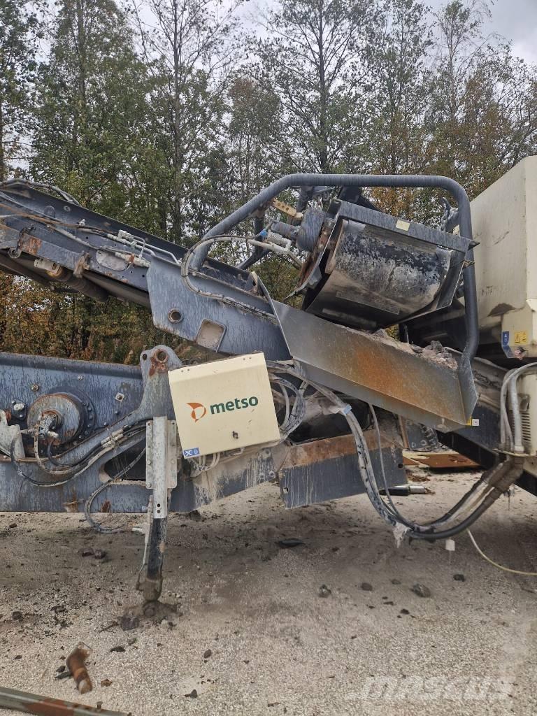 Metso 116S Mobilie drupinātāji