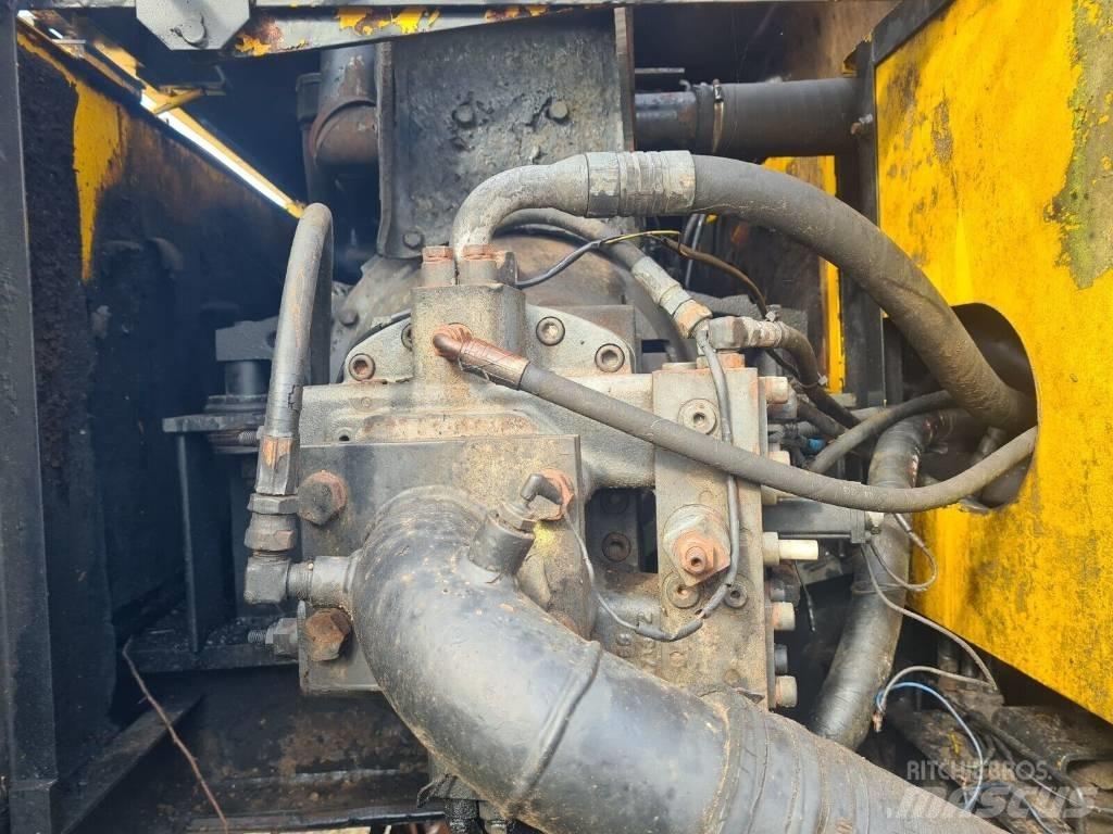 JCB 3 CX SM Turbo Ekskavatori-iekrāvēji