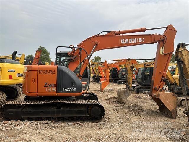Hitachi ZX138 Kāpurķēžu ekskavatori
