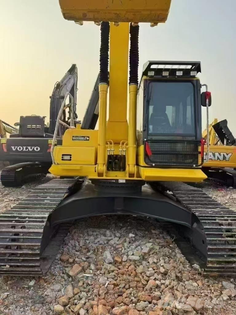 Komatsu PC 240 Kāpurķēžu ekskavatori