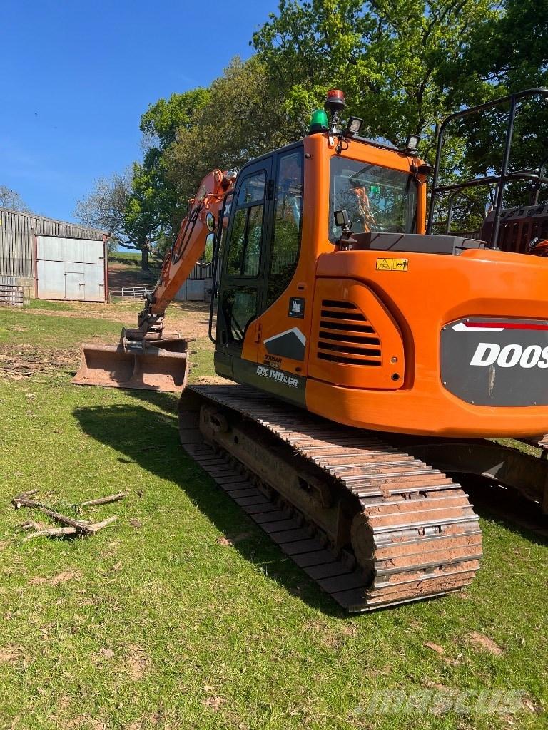 Doosan DX 140 LCR-7 Kāpurķēžu ekskavatori