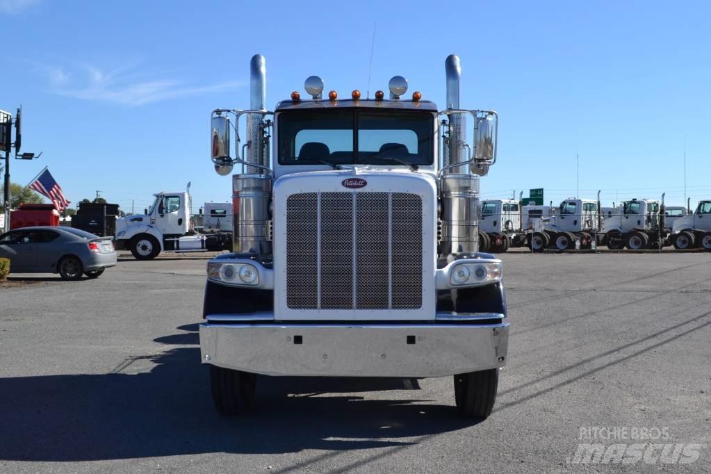Peterbilt 389 Vilcēji